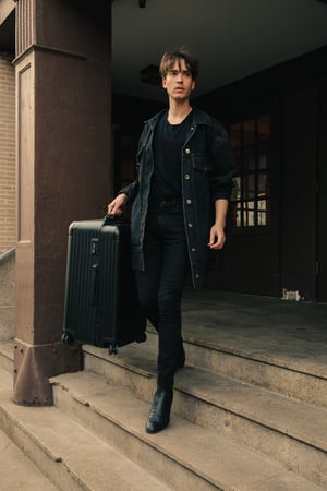 RickyRhodes_Rimowa_103.jpg